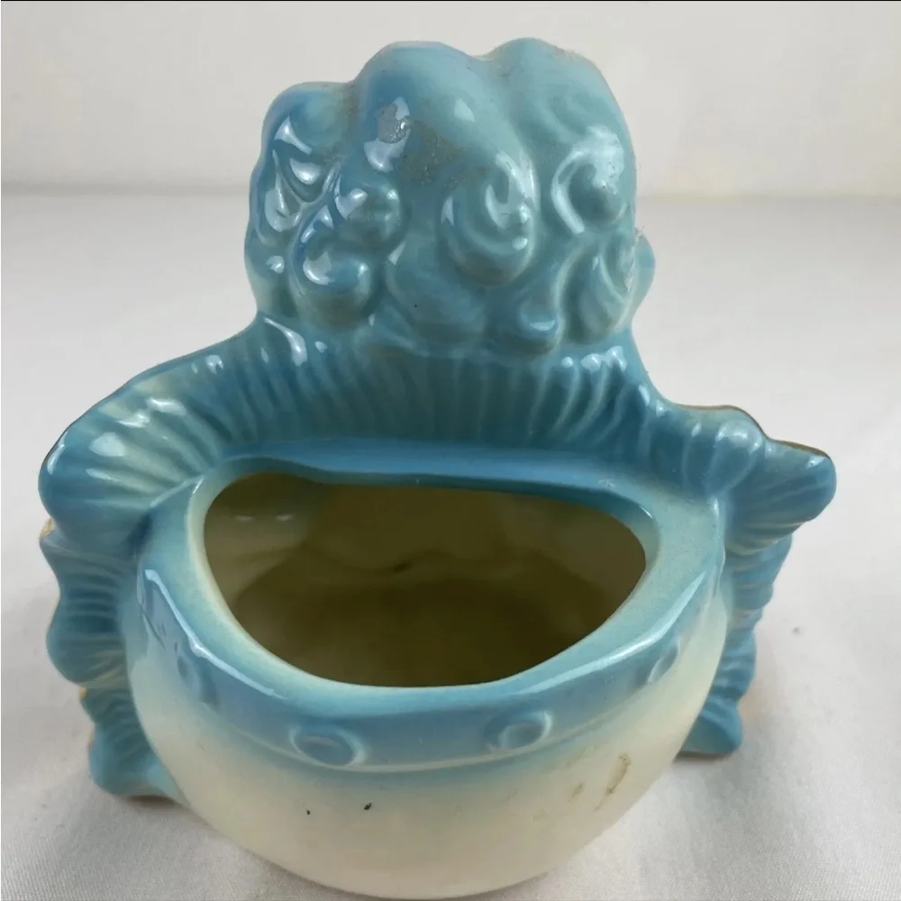 Vintage Hull Pottery Blue Baby Boy Planter #92 USA Gold tri